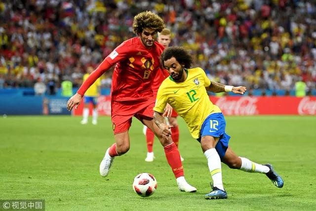 布朗尼夏联首秀9中2得到4分 湖人17号秀12中3