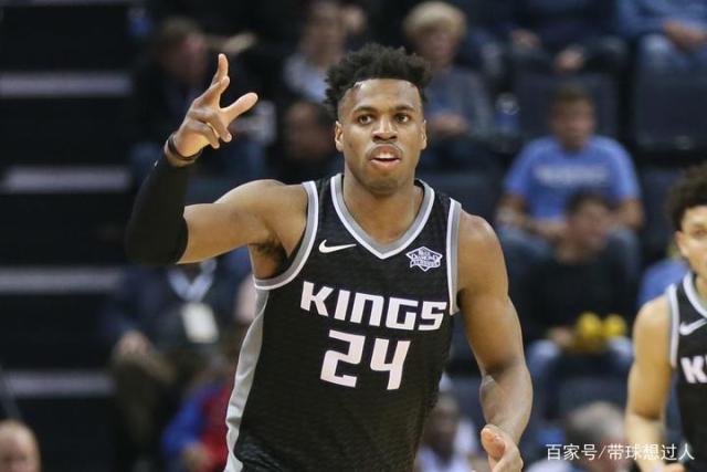 詹姆斯63+21沃特斯40分周琦25分 天津大胜广东